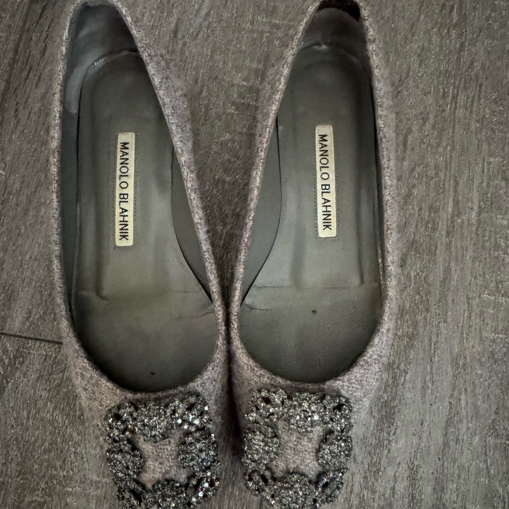 Manolo Blahnik Taupe Embellished Flats